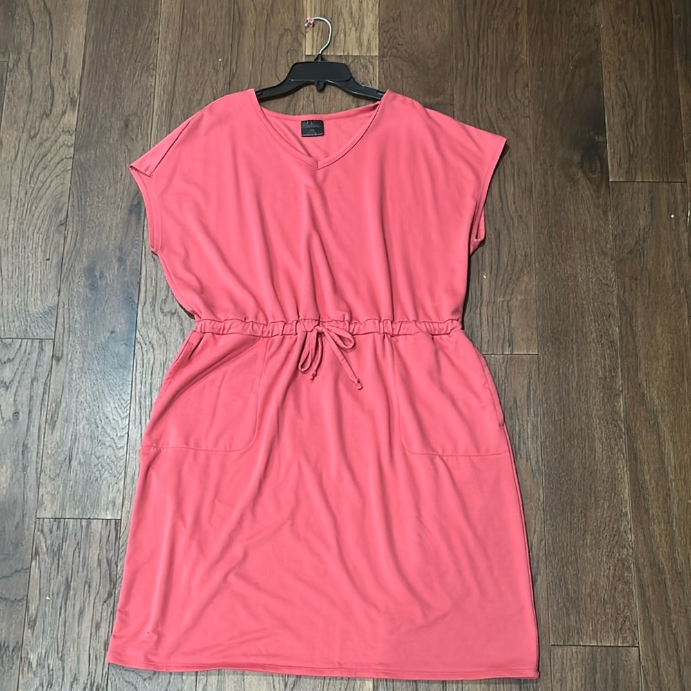 BE COOL Vibrant Coral Midi Dress